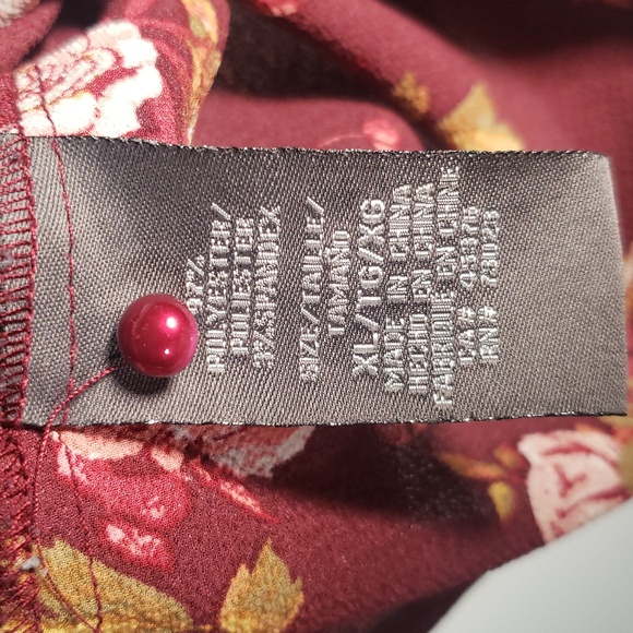 ๐งโ๐10/10๐งโ๐๐Suzy Shier Floral top in XL p2p 22๐ - Picture 5 of 5